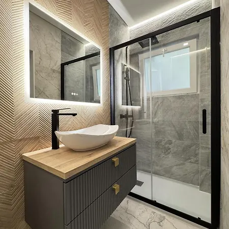 شقة Stylish In Saldanha Living *